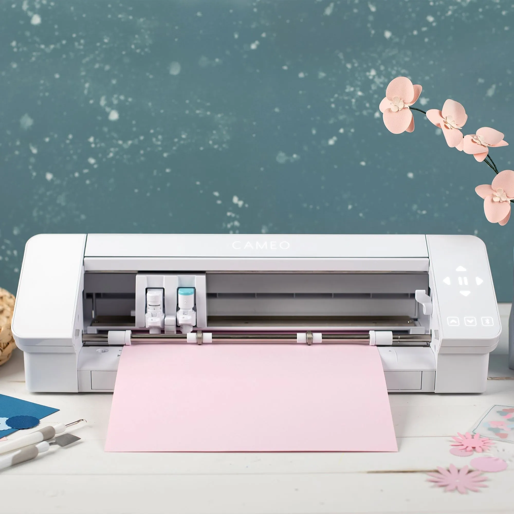 Silhouette White Cameo 4 w/ 8-in-1 Pink 15" x 15" Heat Press Bundle